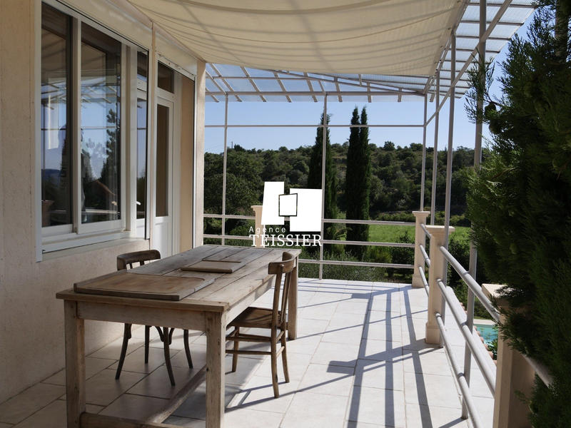 Mas - 223 m² - 8 pièces