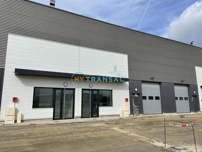 Local d'activité / Entrepôt - 220 m²