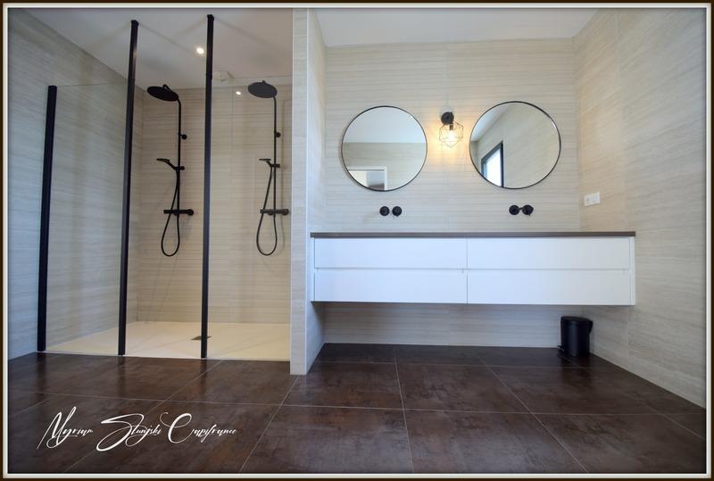 Propriété - 290 m² - 8 pièces