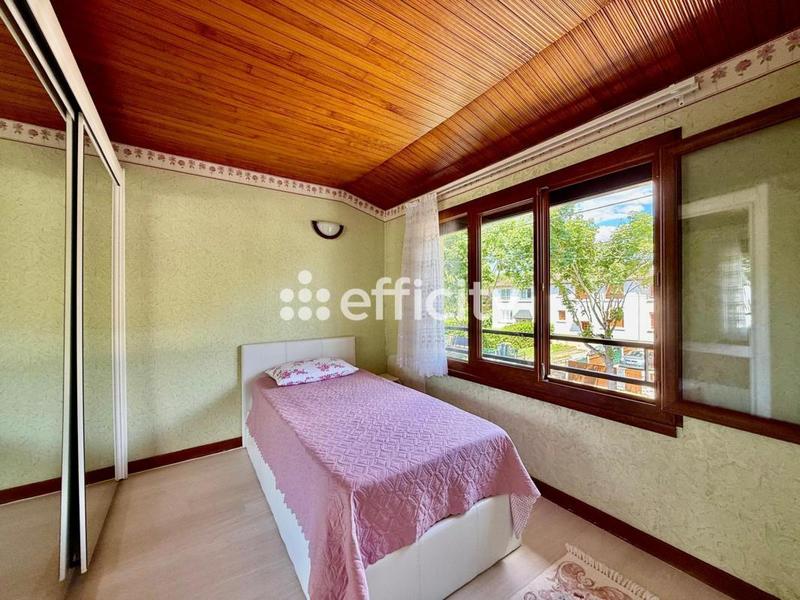 Maison - 83 m² - 6 pièces