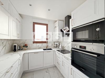 Appartement - 95 m² - 5 pièces