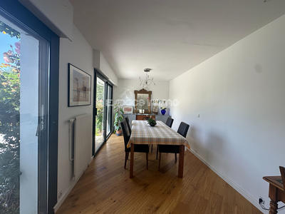 Maison - 137 m² - 6 pièces