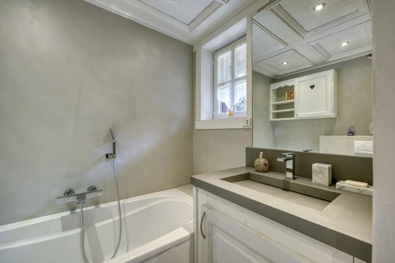 Châlet - 247 m² - 10 pièces