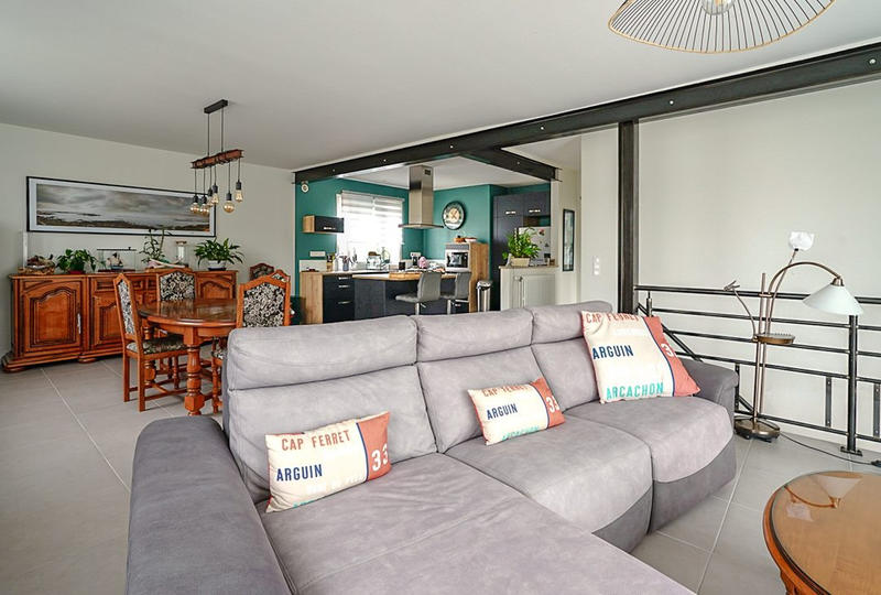 Maison - 161 m² - 7 pièces