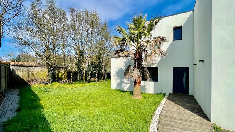 Maison - 173 m² - 6 pièces