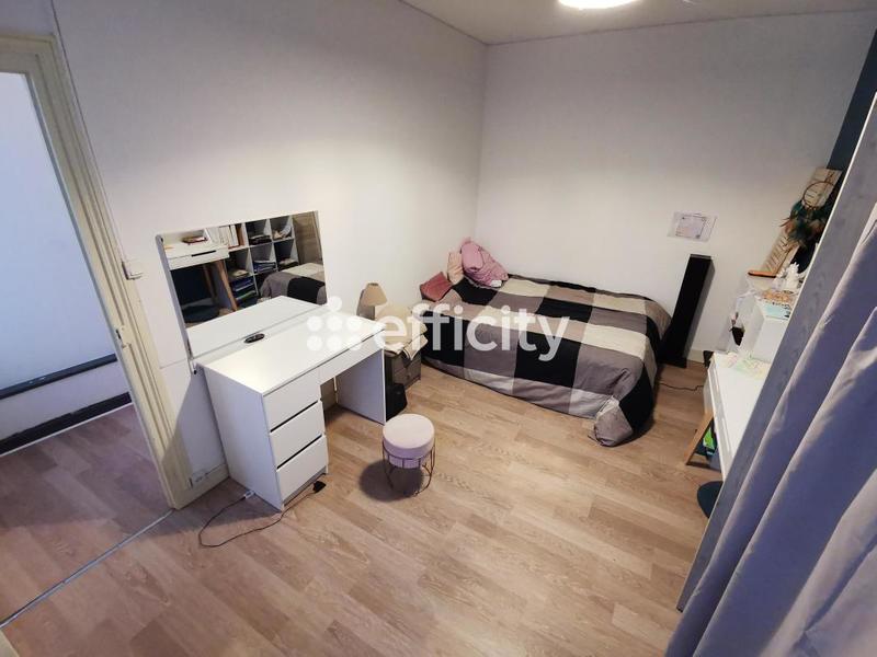 Maison de ville - 80 m² - 5 pièces