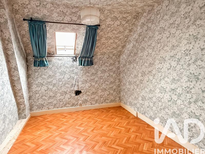 Maison - 171 m² - 7 pièces