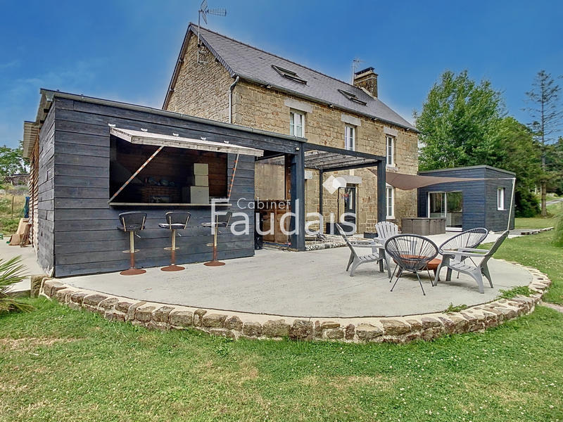 Maison - 171 m² - 6 pièces