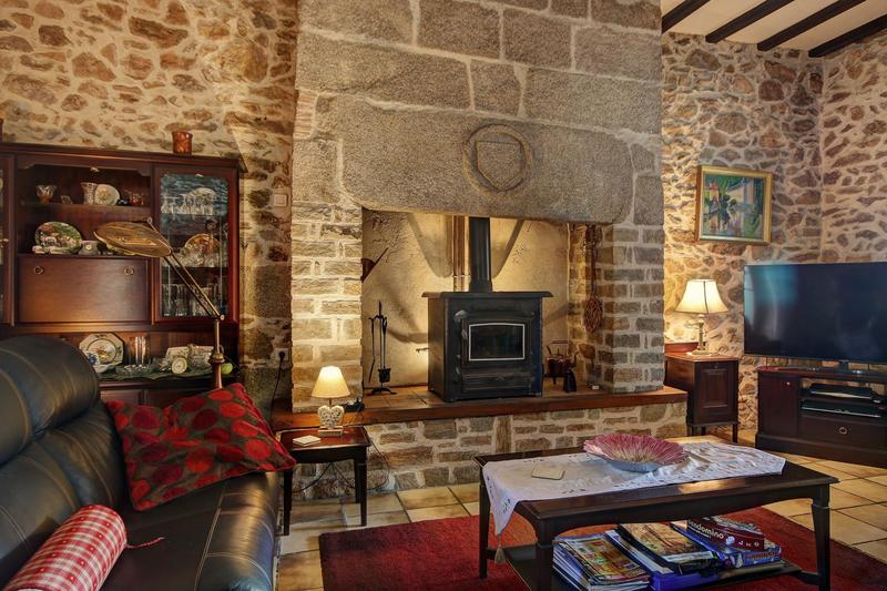 Maison - 275 m² - 9 pièces