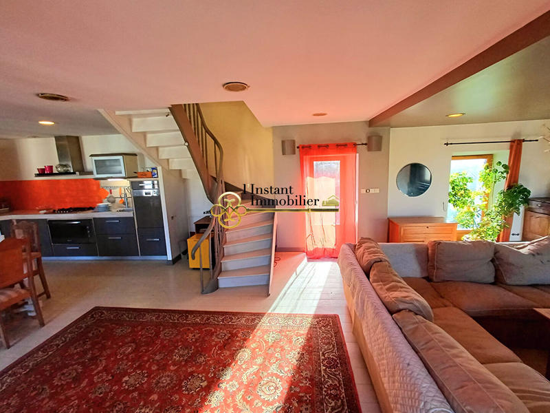 Maison - 222 m² - 5 pièces