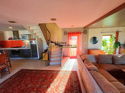 Maison - 222 m² - 5 pièces