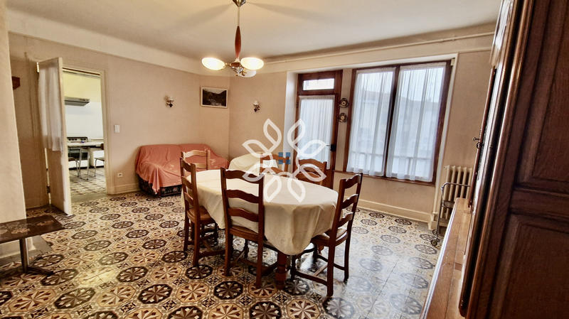 Maison - 138 m² - 7 pièces