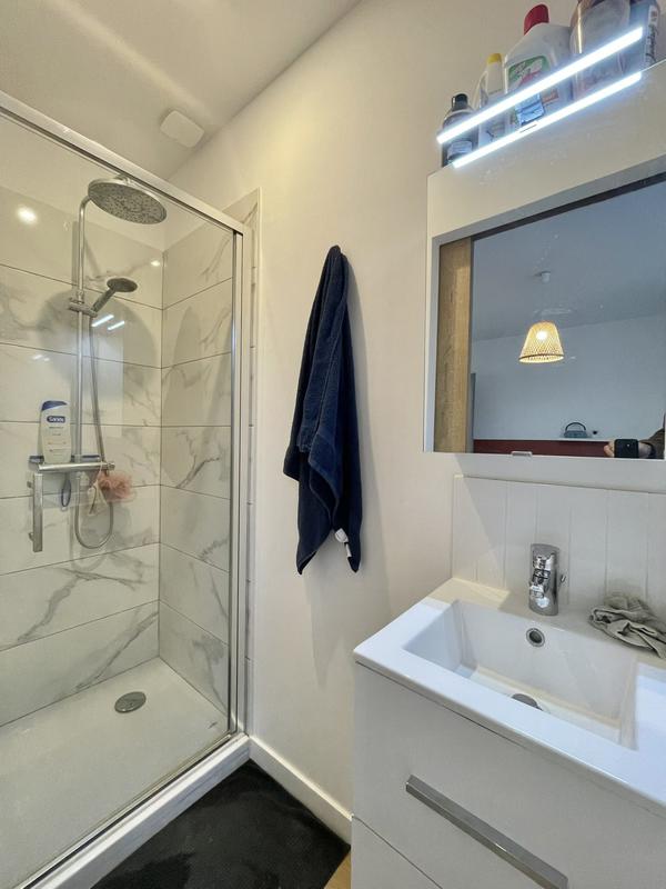 Maison - 205 m² - 9 pièces