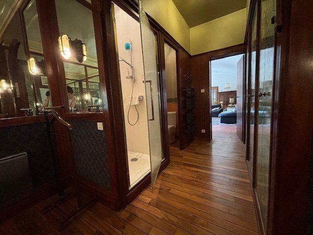 Maison ancienne - 215 m² - 7 pièces