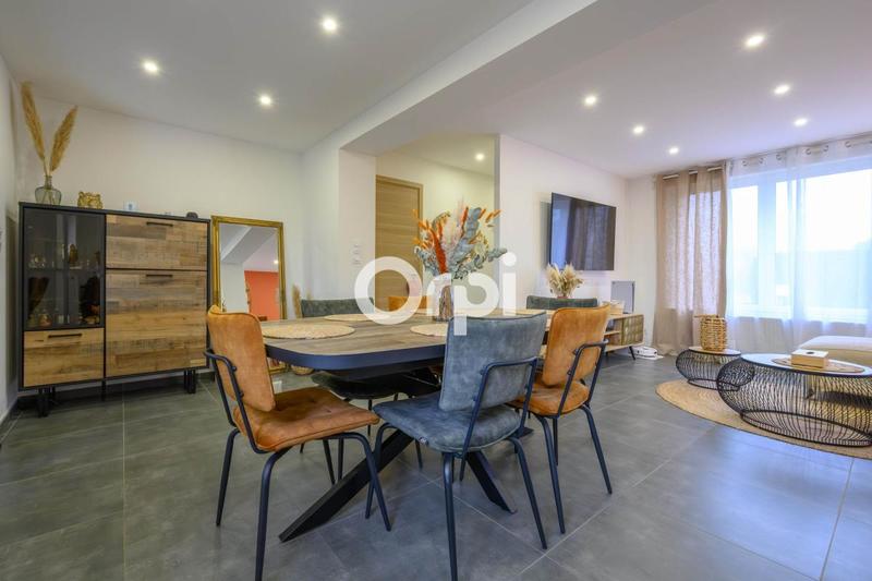 Maison - 95 m² - 4 pièces