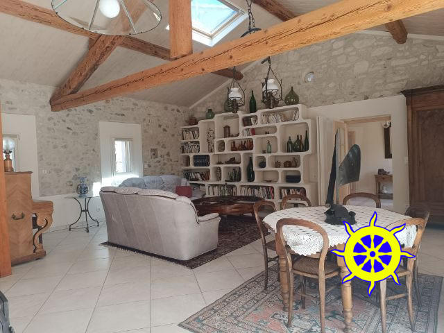 Maison ancienne - 190 m² - 7 pièces