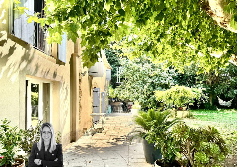 Mas - 205 m² - 6 pièces