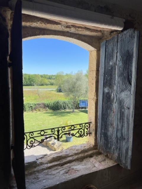 Maison - 260 m² - 9 pièces