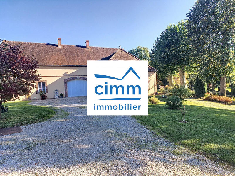 Maison - 365 m² - 15 pièces