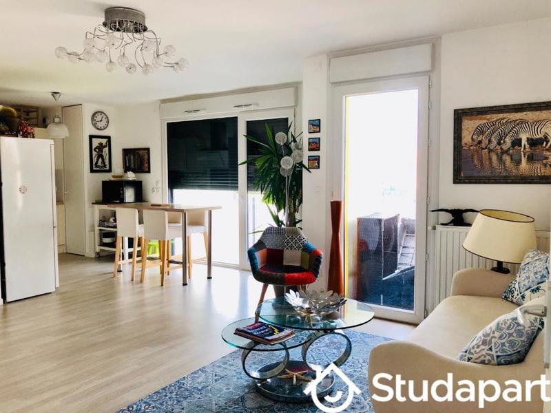 Chambre - 14 m² - 1 pièce