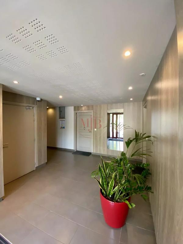 Appartement - 78 m² - 3 pièces