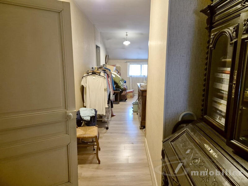 Maison - 179 m² - 8 pièces