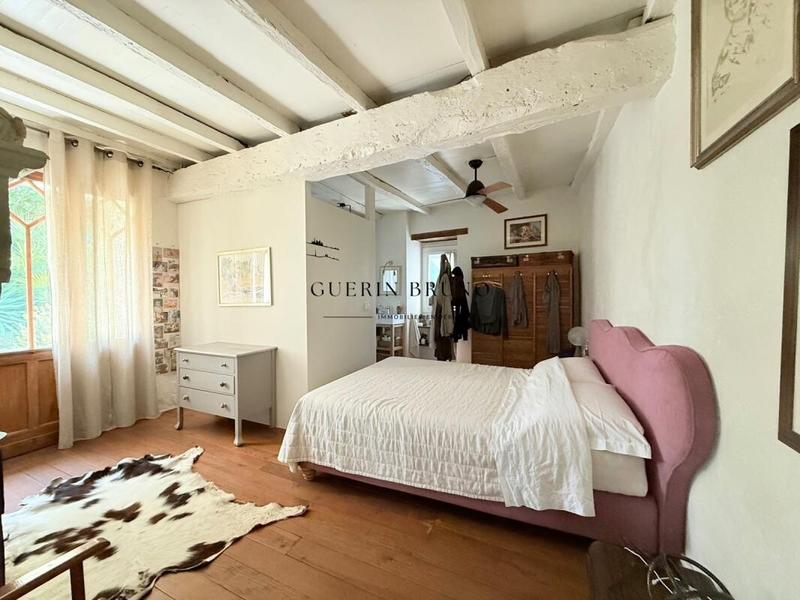 Maison - 180 m² - 6 pièces