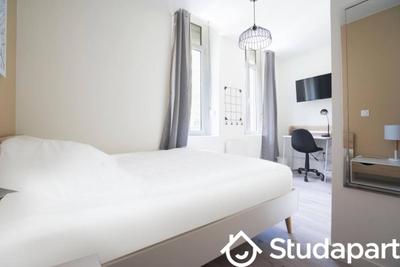 Chambre - 15 m² - 1 pièce