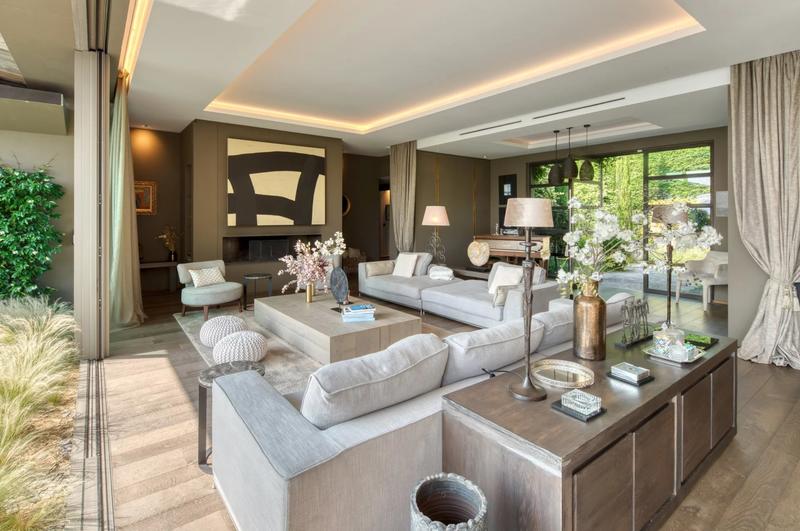 Villa - 335 m² - 7 pièces