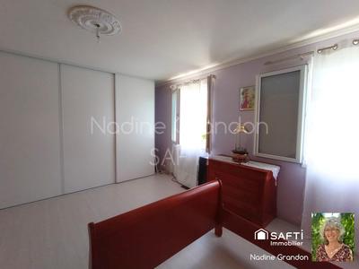 Maison - 96 m² - 5 pièces