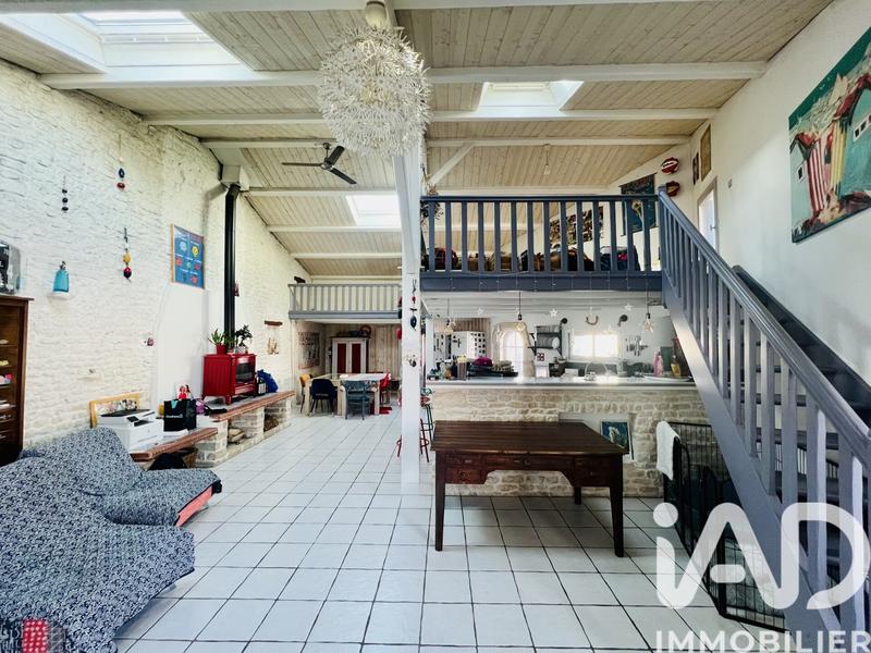 Maison - 200 m² - 9 pièces