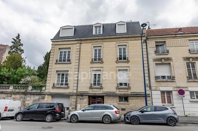 Immeuble - 270 m² - 12 pièces