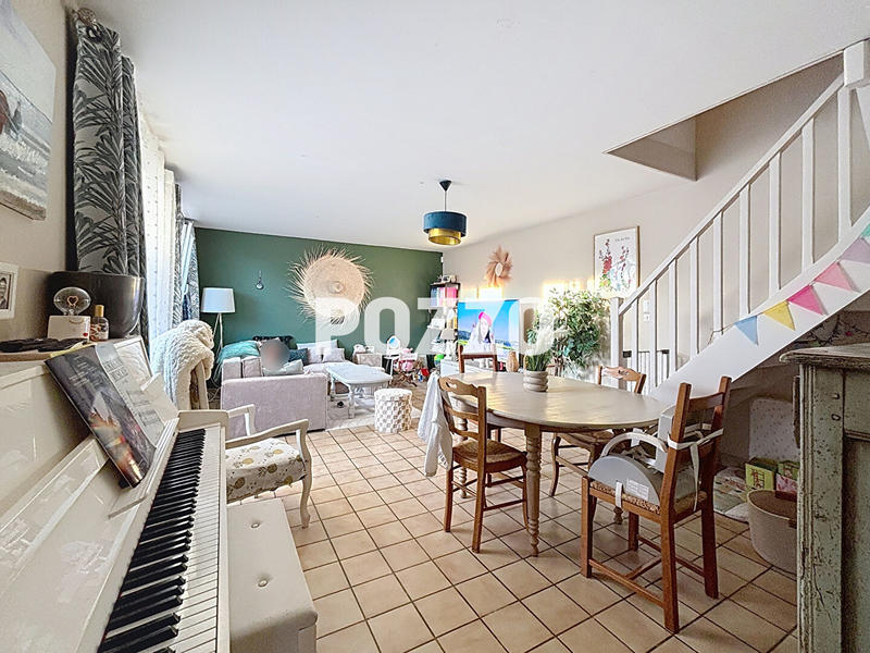 Maison - 97 m² - 5 pièces