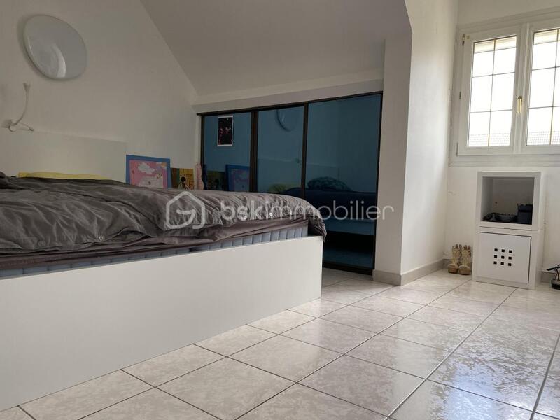 Maison - 170 m² - 5 pièces