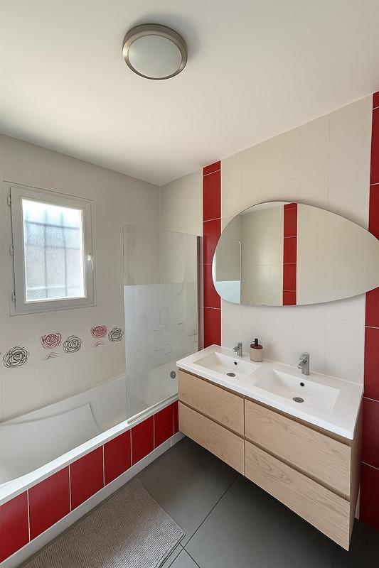 Maison - 92 m² - 4 pièces