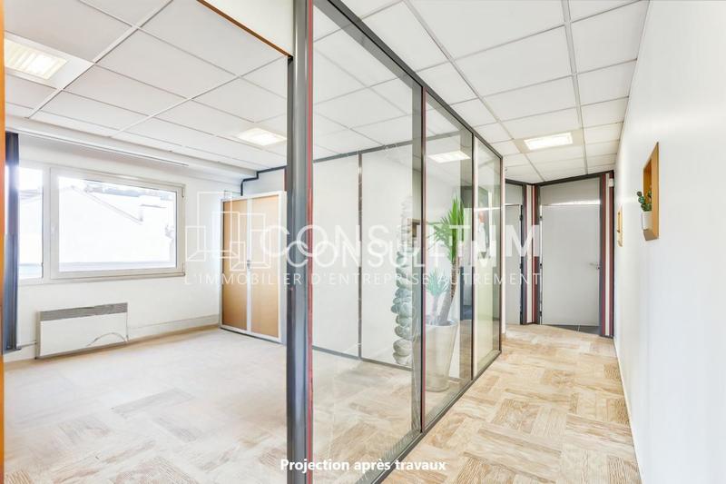 Bureau - 242 m²