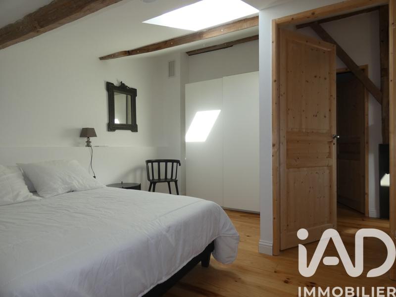 Maison - 259 m² - 9 pièces