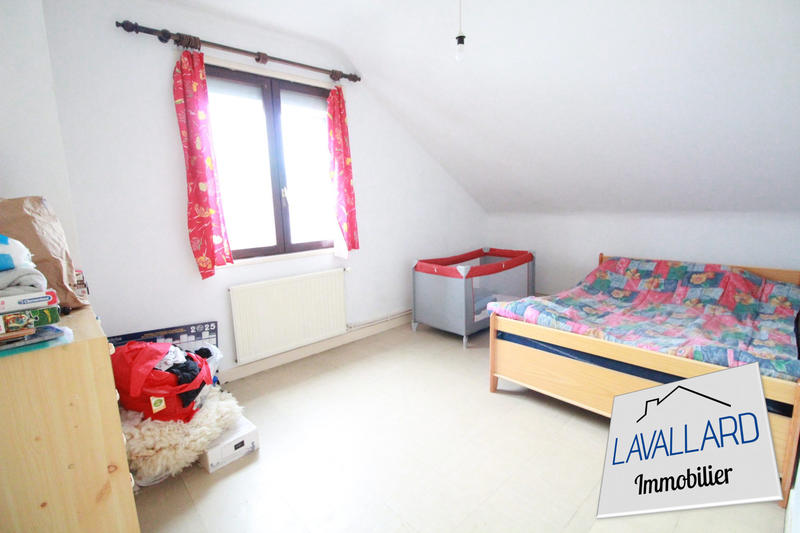 Maison - 162 m² - 9 pièces