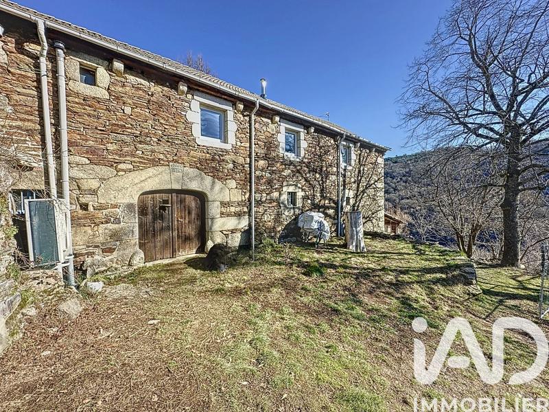 Maison - 75 m² - 8 pièces