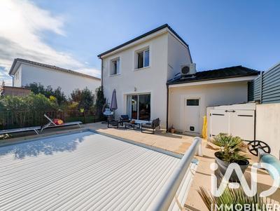 Maison - 94 m² - 4 pièces