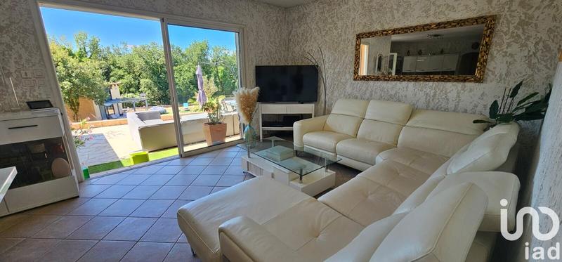 Maison - 242 m² - 8 pièces