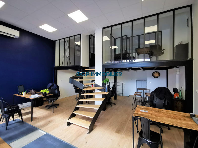 Local d'activités - 80 m² - 4 pièces