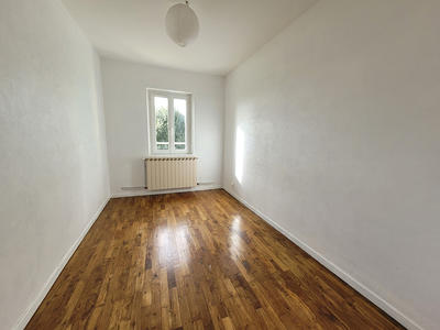 Maison - 77 m² - 4 pièces