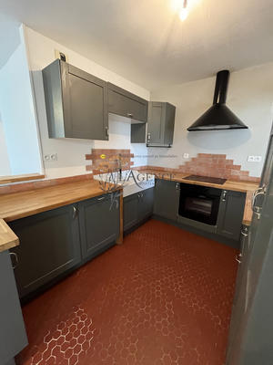 Appartement - 83 m² - 3 pièces