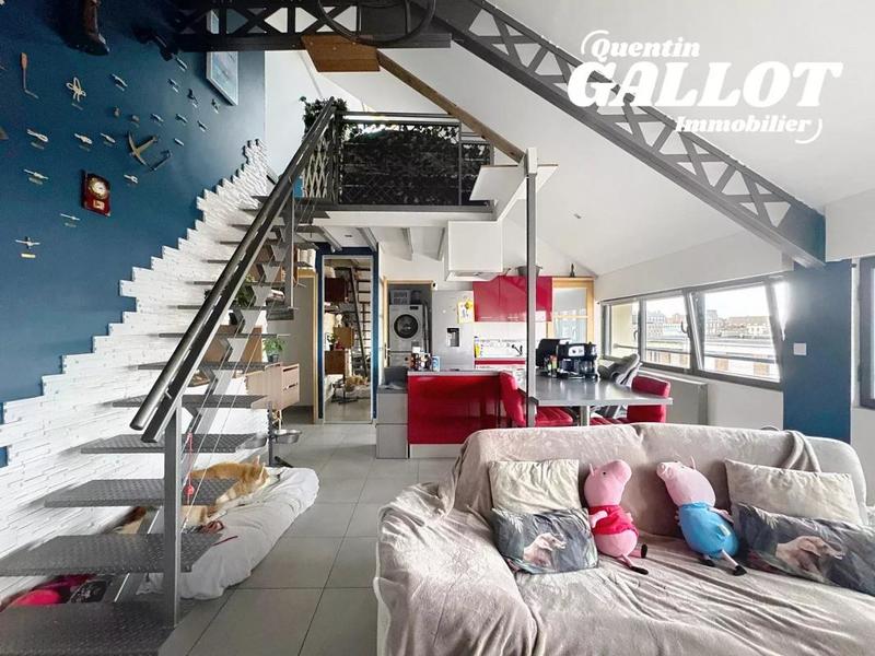 Loft - 44 m² - 2 pièces