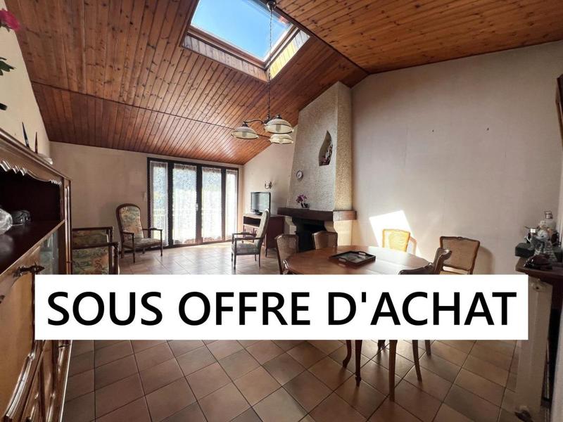 Maison - 102 m² - 5 pièces