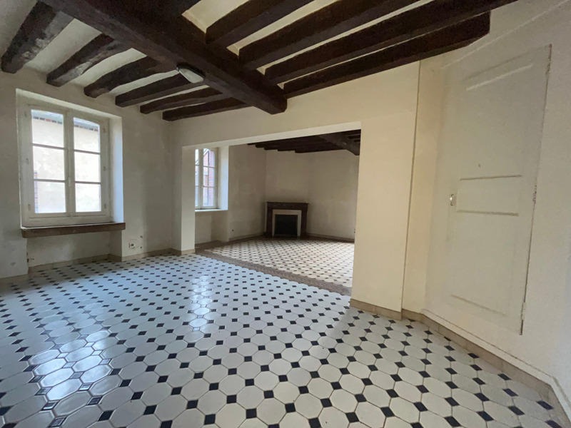 Maison - 305 m² - 8 pièces