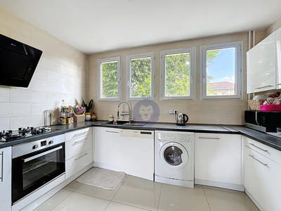 Appartement - 63 m² - 4 pièces