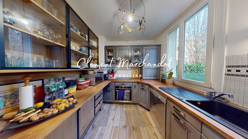 Maison - 100 m² - 6 pièces