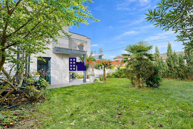 Maison contemporaine - 121 m² - 6 pièces